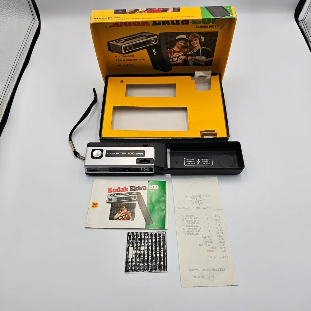 Vintage 1980 Kodak Ektra 200 110 Film Camera Outfit Box Manual Monogram Sticker